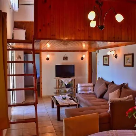 Ouranos Cosy Holiday home