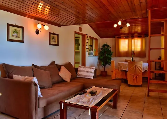 Ouranos Cosy *
